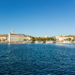 Luce , Split Croatia
